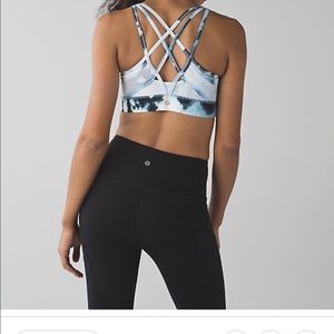 Lululemon strap it like it’s hot sports bra
